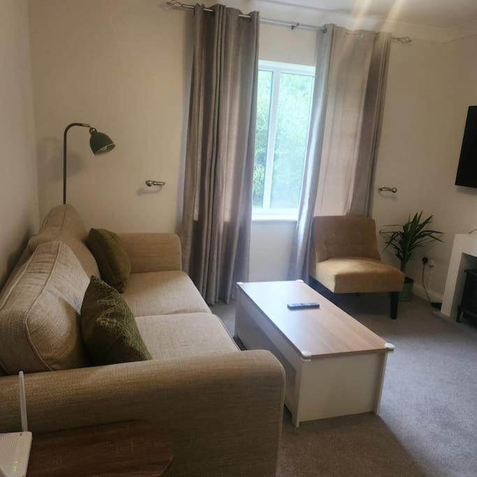 Top Executive Apartment Grays Stifford Esterno foto